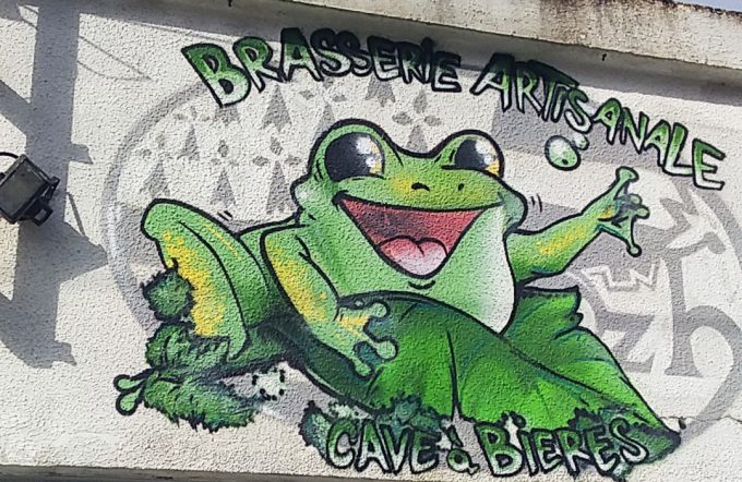 Brasserie La Guernouillette - la grenouille