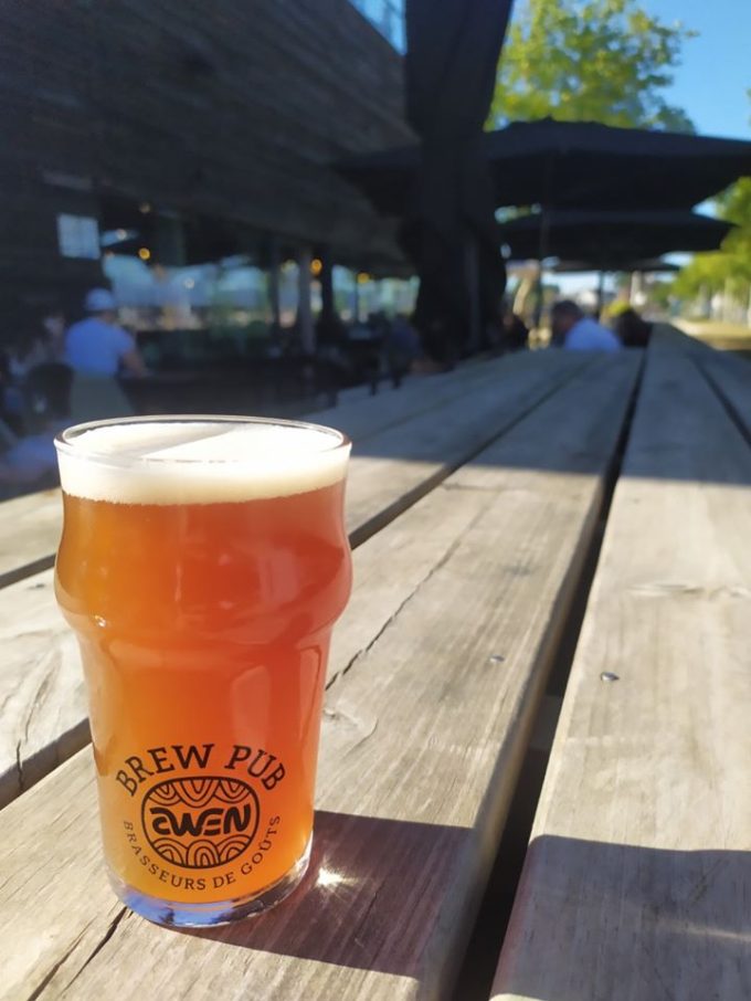 Awen Brew Pub - awen blonde