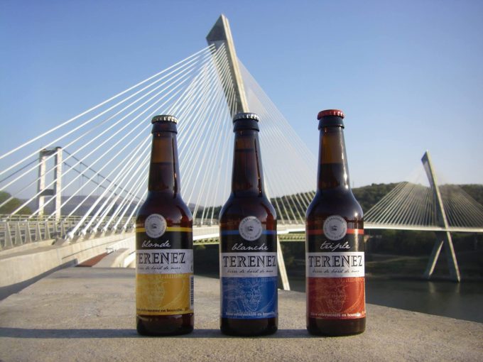 Bières avec vue sur le pont