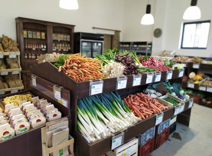 La Ferme de Kerlou - étal au magasin