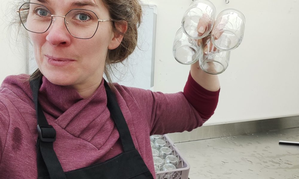 La Laveuse Trotteuse : lavage à domicile des bouteilles et bocaux en verre consignés