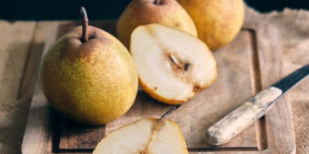 Saison de la poire, bienfaits sur la santé, variétés : tout ce que tu dois savoir !