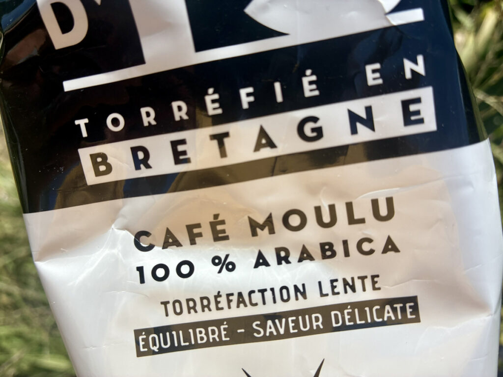 Café breton : torréfacteurs locaux, éthique et goût authentique